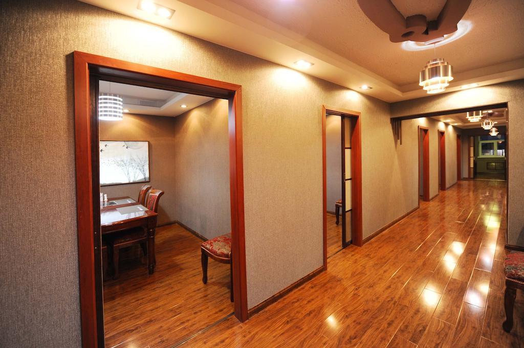 白屋酒店 乌兰巴托 外观 照片